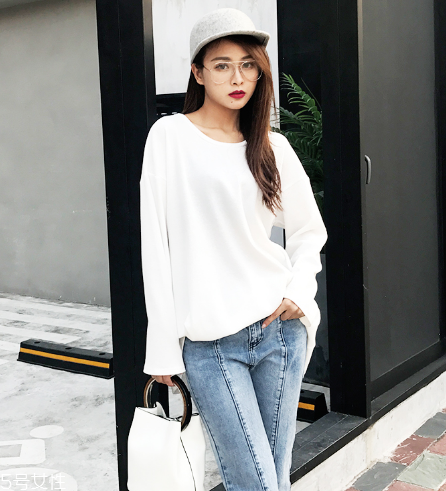 牛仔褲粘毛怎么辦？教你兩個(gè)小妙招