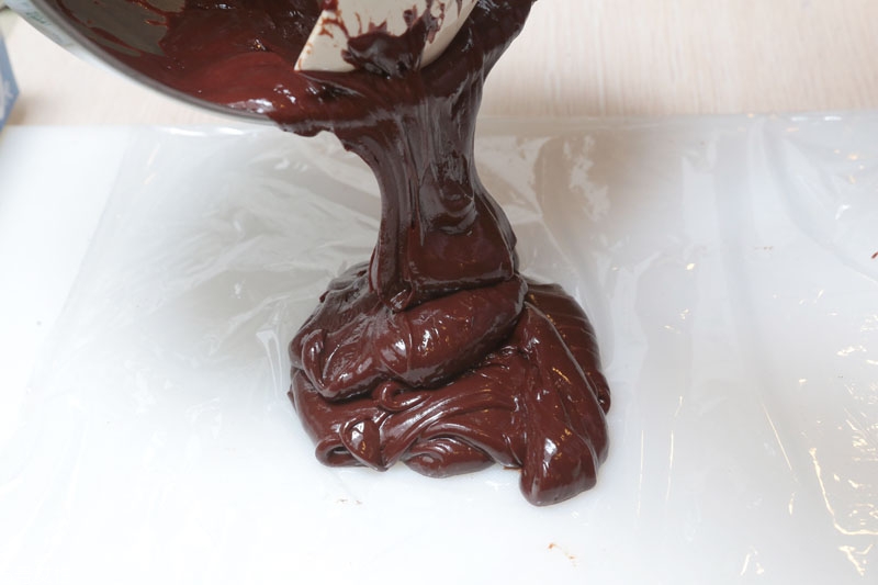 如何自制生巧克力 生巧克力的材料比例 如何自制生巧克力 生巧克力的材料比例