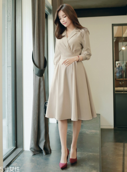 上班穿什么衣服好看？輕松成為職場麗人