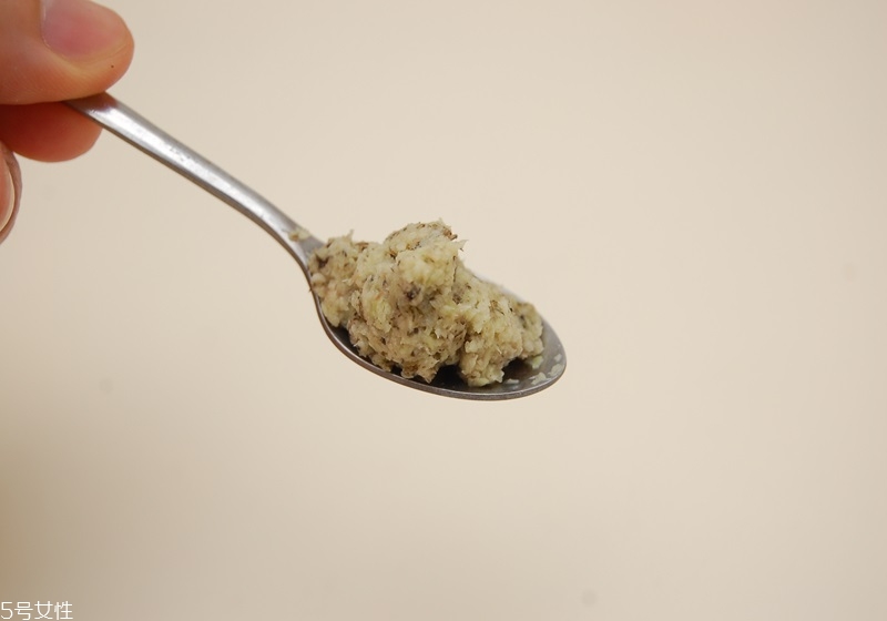 山葵和芥末的區(qū)別 山葵粉怎么磨 山葵和芥末的區(qū)別 山葵粉怎么磨