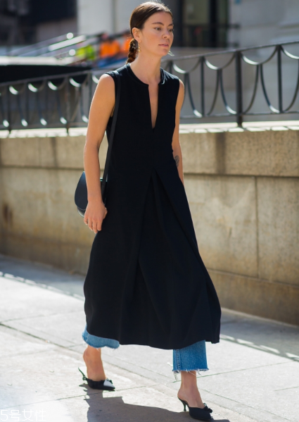 v口鞋怎么搭配？女人味十足的穿搭