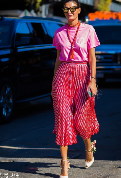 魚嘴高跟鞋怎么搭配？若隱若現(xiàn)的性感趾間