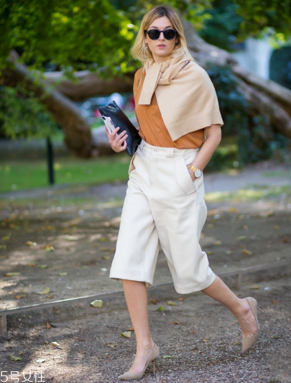 裸色高跟鞋怎么搭配？讓你優(yōu)雅又時(shí)髦