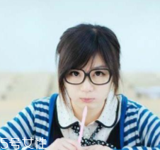 戴眼鏡好看還是不戴眼鏡好看？寬眼距戴眼鏡很精致