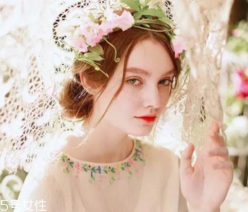 毛孔大黑頭多怎么辦？4款產(chǎn)品讓你無懼毛孔問題