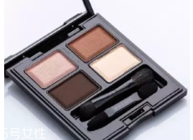 單眼皮如何畫眼影？亮色眼影會制造車禍現(xiàn)場