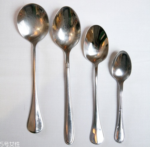 吃西餐的正確方法圖解 吃西餐的基本禮儀 吃西餐的正確方法圖解 吃西餐的基本禮儀