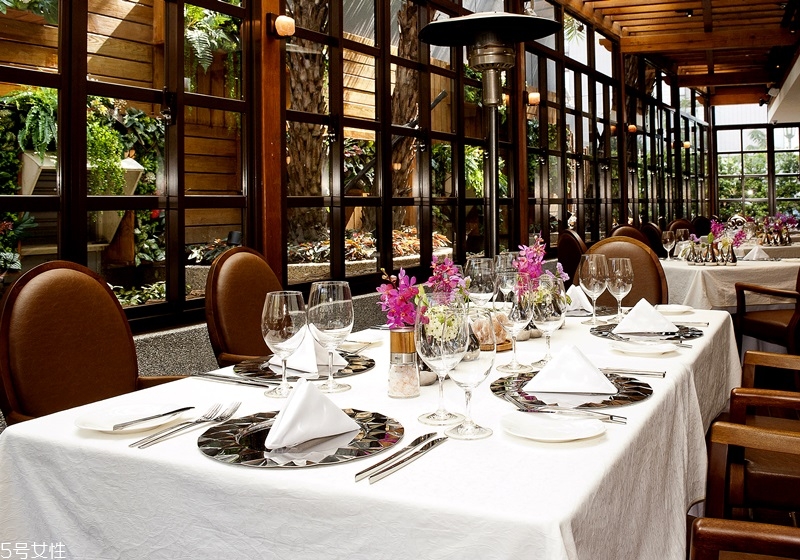 吃西餐的正確方法圖解 吃西餐的基本禮儀 吃西餐的正確方法圖解 吃西餐的基本禮儀