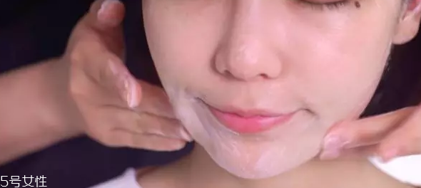 草莓鼻用什么產(chǎn)品最有效？4款產(chǎn)品讓鼻頭亮麗潔凈