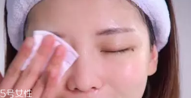 草莓鼻用什么產(chǎn)品最有效？4款產(chǎn)品讓鼻頭亮麗潔凈