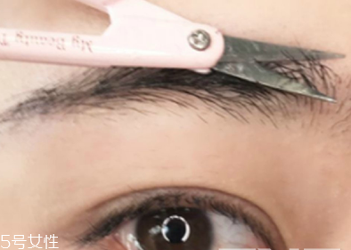 適合學(xué)生黨的自然眉筆推薦 新手修眉畫(huà)眉教程 適合學(xué)生黨的自然眉筆推薦 新手修眉畫(huà)眉教程