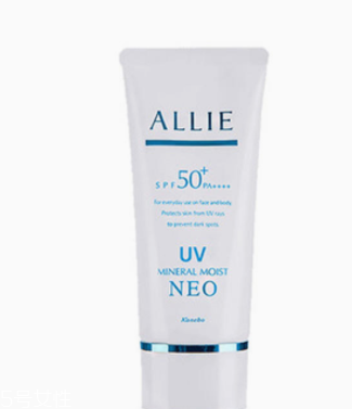 先防曬還是先隔離霜？防曬是護(hù)膚最后一步