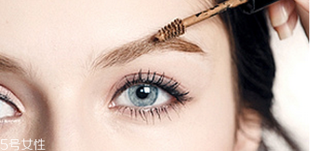 染眉膏色號(hào)的選擇 染眉膏的使用方法 染眉膏色號(hào)的選擇 染眉膏的使用方法
