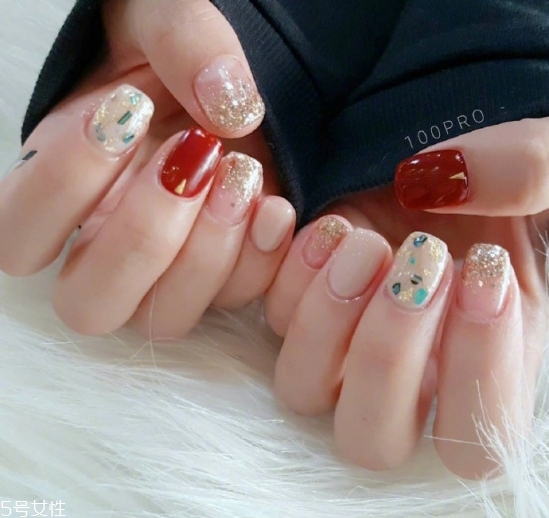 2018最新氣質(zhì)美甲圖片紅色系推薦 年輕女生紅色系美甲圖片 2018最新氣質(zhì)美甲圖片紅色系推薦 年輕女生紅色系美甲圖片