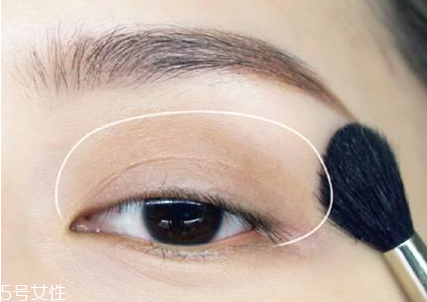 拍證件照可以化妝嗎 證件照化妝教程圖解 拍證件照可以化妝嗎 證件照化妝教程圖解