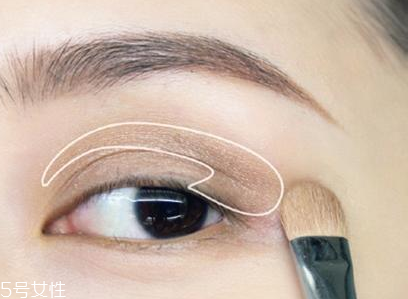 拍證件照可以化妝嗎 證件照化妝教程圖解 拍證件照可以化妝嗎 證件照化妝教程圖解