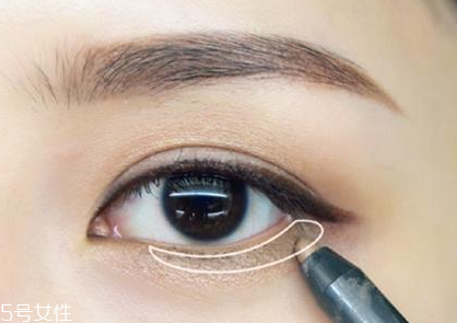 拍證件照可以化妝嗎 證件照化妝教程圖解 拍證件照可以化妝嗎 證件照化妝教程圖解