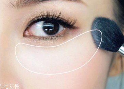 拍證件照可以化妝嗎 證件照化妝教程圖解 拍證件照可以化妝嗎 證件照化妝教程圖解