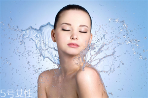 化妝后能用噴霧保濕嗎 為肌膚保持水潤度 化妝后能用噴霧保濕嗎 為肌膚保持水潤度