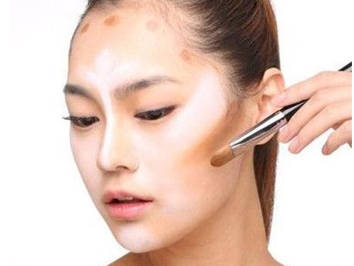 高光用在化妝的哪一步 不會化妝的妹子新手教程分享 高光用在化妝的哪一步 不會化妝的妹子新手教程分享