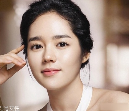 高光用在化妝的哪一步 不會化妝的妹子新手教程分享 高光用在化妝的哪一步 不會化妝的妹子新手教程分享