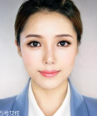 拍證件照可以化妝嗎 證件照化妝教程圖解 拍證件照可以化妝嗎 證件照化妝教程圖解