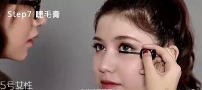 化妝品過敏臉腫了了怎么辦 立即停止化妝 化妝品過敏臉腫了了怎么辦 立即停止化妝