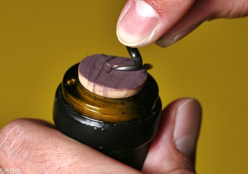 葡萄酒怎么用開瓶器開 4種開瓶器的使用方法 葡萄酒怎么用開瓶器開 4種開瓶器的使用方法