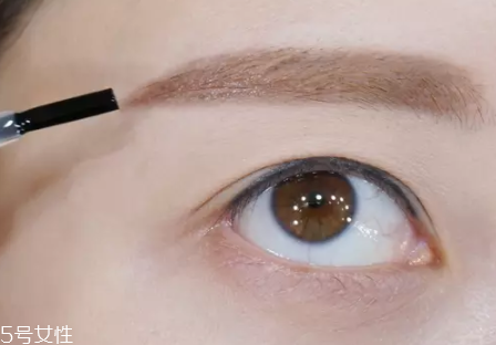 眉毛短怎么變長(zhǎng)？畫(huà)眉大法拯救短眉星人