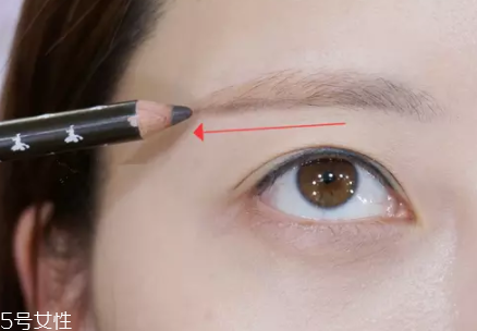 眉毛短怎么變長(zhǎng)？畫(huà)眉大法拯救短眉星人