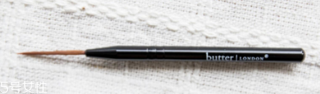 怎么自己在家美甲？4個(gè)步驟打造創(chuàng)意美甲