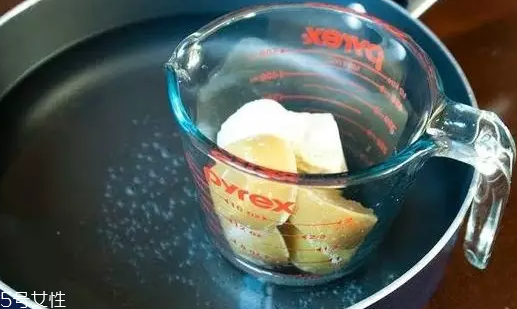 顯年輕的口紅色有哪些？TF黑管口紅溫柔又活潑