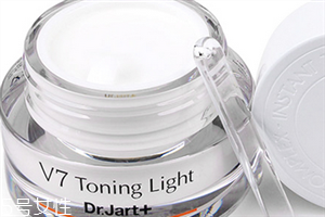 素顏霜為什么涂上就變白 網(wǎng)紅素顏霜推薦 素顏霜為什么涂上就變白 網(wǎng)紅素顏霜推薦