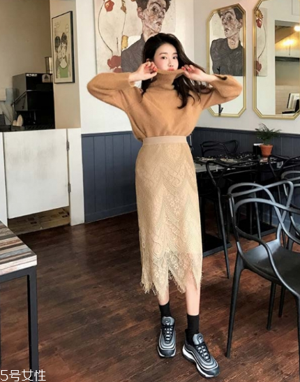 蕾絲長裙配什么鞋子？為你加足時髦指數(shù)