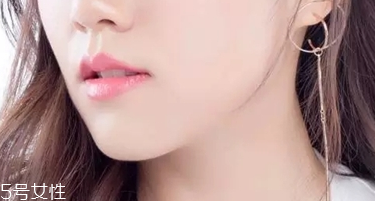 黃皮素顏怎么選口紅？這4種色號(hào)不化妝也女神