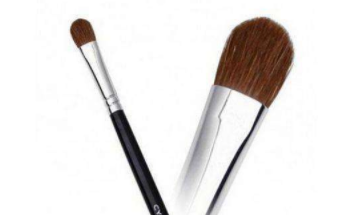 化妝刷買什么材質(zhì)的好？眼影刷用動物毛更好