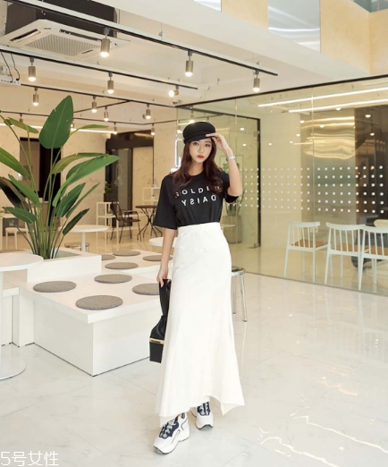 春天穿什么長裙好看？這幾款助你魅力激增