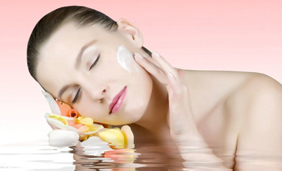 素顏霜和眼霜哪個先用 素顏霜和眼霜使用方法 素顏霜和眼霜哪個先用 素顏霜和眼霜使用方法