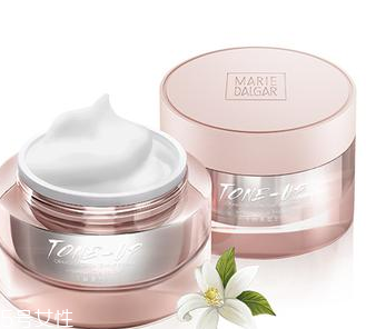 素顏霜為什么涂上就變白 網(wǎng)紅素顏霜推薦 素顏霜為什么涂上就變白 網(wǎng)紅素顏霜推薦