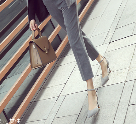 高跟鞋前腳掌疼怎么辦？四大妙招教你緩解