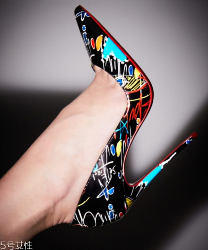 高跟鞋前面太硬怎么辦？五招教你軟化鞋頭