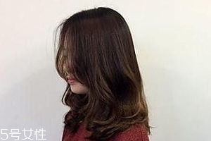 燙發(fā)水能維持多久？3個月左右