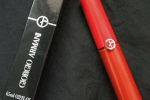 阿瑪尼405和ysl416哪個(gè)好？圣羅蘭416更好看