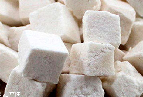 茯苓為什么是苦的 茯苓味辛苦平 茯苓為什么是苦的 茯苓味辛苦平