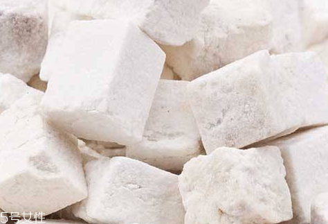 白茯苓能去雀斑嗎 護(hù)膚效果顯著 白茯苓能去雀斑嗎 護(hù)膚效果顯著