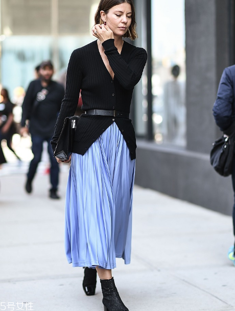 半身裙配什么上衣？既暖又顯瘦的穿搭推薦