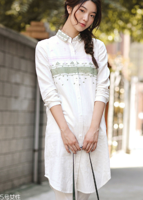 裙子搭配褲子好看嗎？打開時尚的新方式