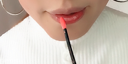 蘭蔻唇釉哪個顏色好看？菁純唇釉141素顏清純色