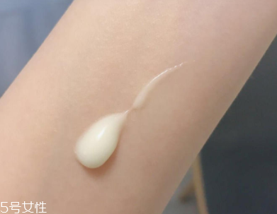 碧柔藍(lán)管防曬有酒精嗎？酒精過(guò)敏者慎用