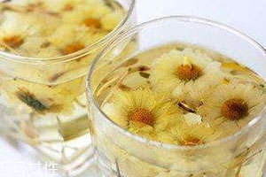 甘草可以和菊花一起泡嗎 甘草可以和菊花一起泡嗎